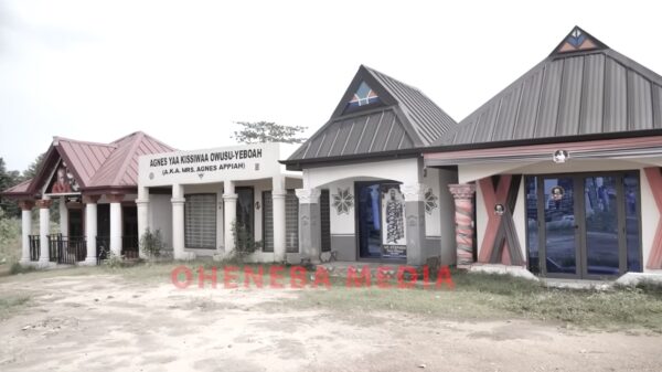 The Chiraa Cemetery Where Graves Look Like Luxury Homes